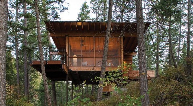 cabaña de madera actual