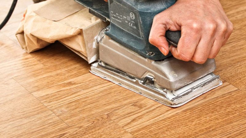 acuchillar suelo laminado