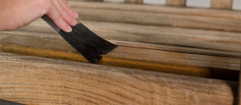 aplicación aceite de teca