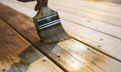 Características del barniz al agua: Ventajas e Inconvenientes