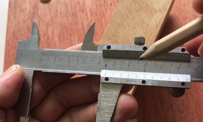 Pie de Rey o Calibrador de Carpintería: ¿Qué es y cómo se usa?