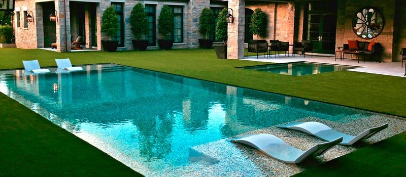 césped artificial para piscinas