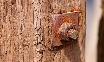 Fijaciones y Tornillos de Acero para Madera: ¿Cuál utilizo?