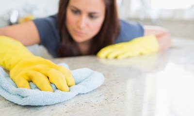 Cómo Limpiar una Encimera de Granito