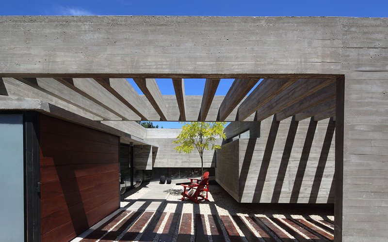 pérgola de hormigón o cemento