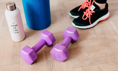 Resistencia a la Abrasión de Superficies: Mobiliario, Suelos y Acabados